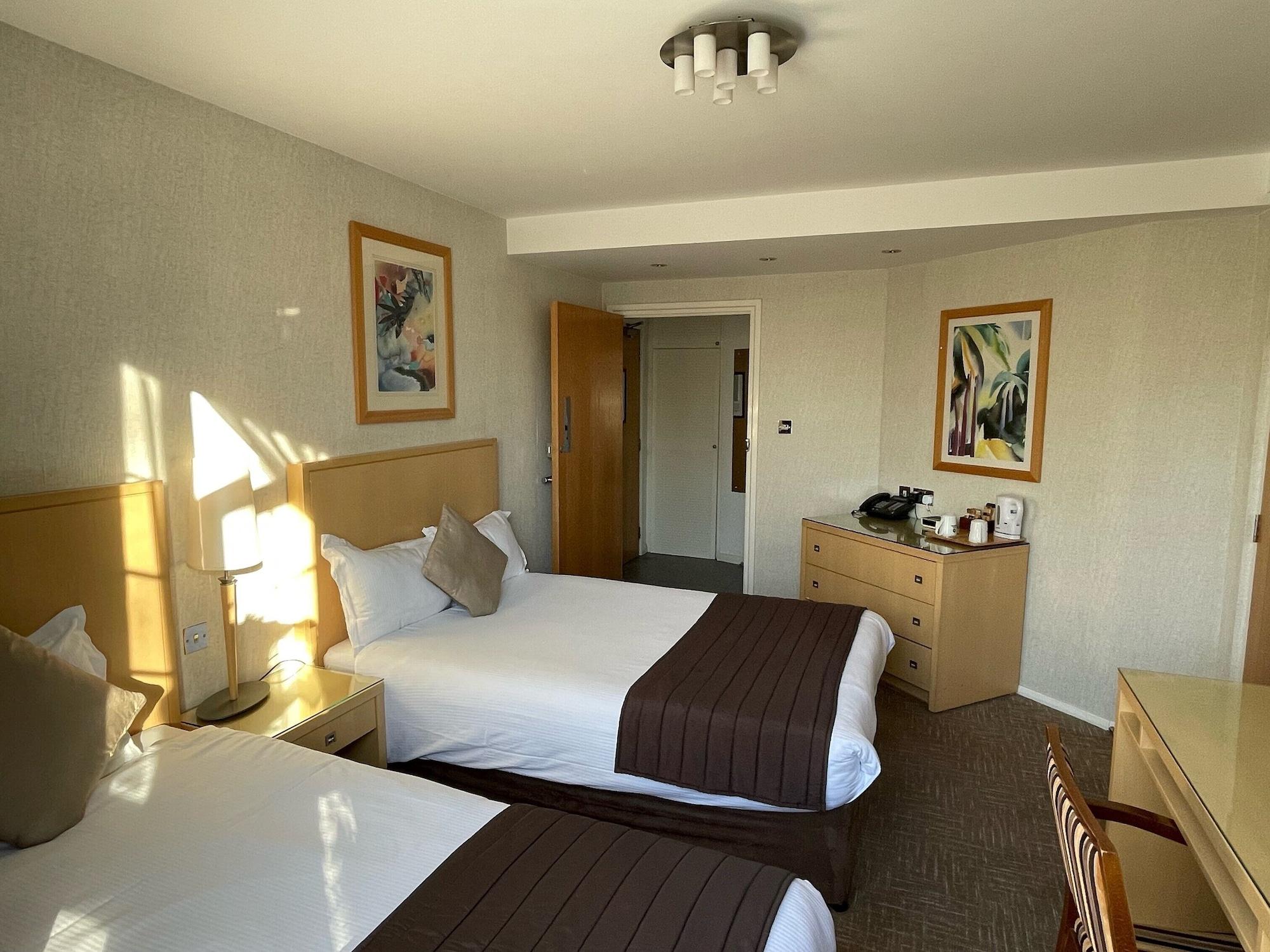 Best Western Homestead Court Hotel Welwyn Garden City Exterior foto